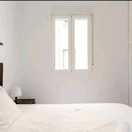 Comoda Habitacion Madrid Exterior photo
